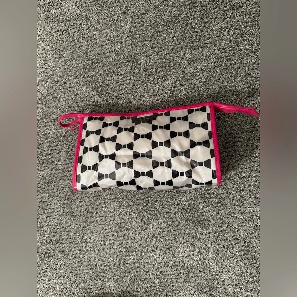 KATE SPADE Colin Makeup Bag Plastic Coating Hot Pink Black Bows White Zip